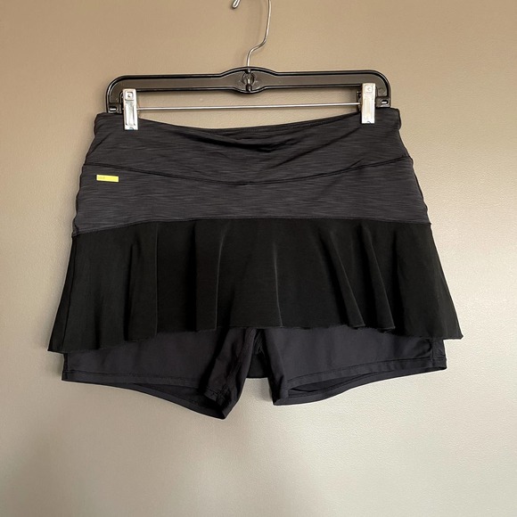 Lole Ace Skort Black‎ Grey Size Medium Tennis Running Golf Gym Skirt Shorts - Picture 2 of 12